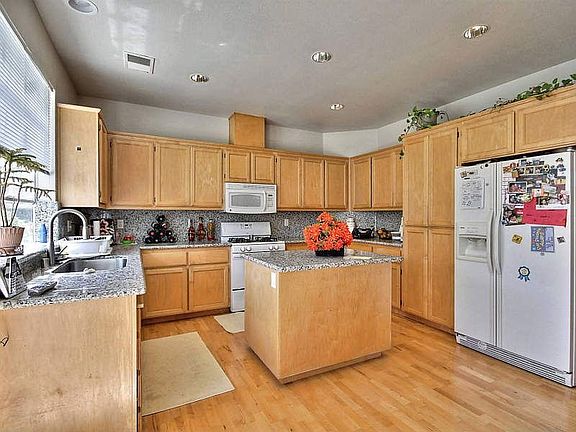 5th image of 3282 Trabuco Ct