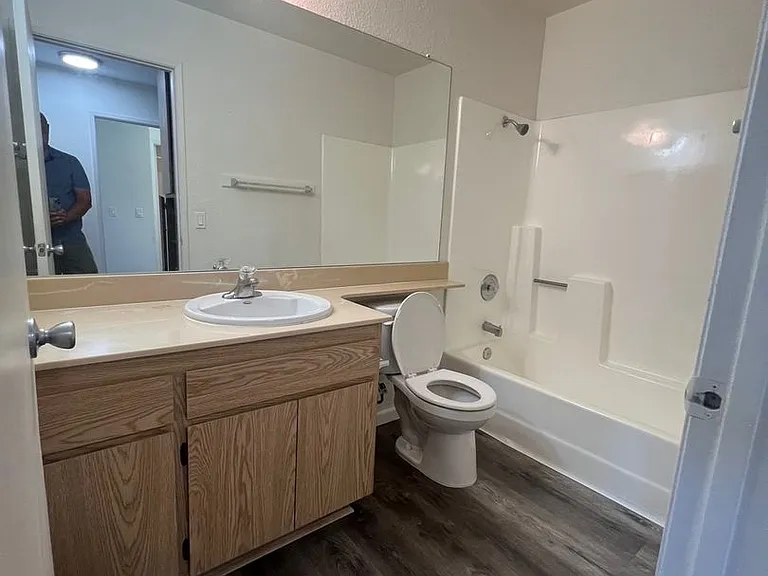 3440 Helix St — Photo 18