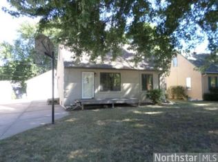1850 Manton St N, Maplewood, MN 55109