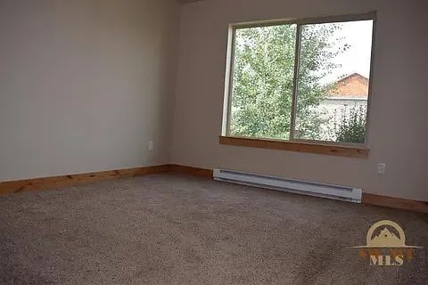 192 Talon Way #B — Photo 7