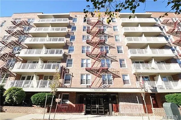 Sold by Winzone Realty Inc | media 5