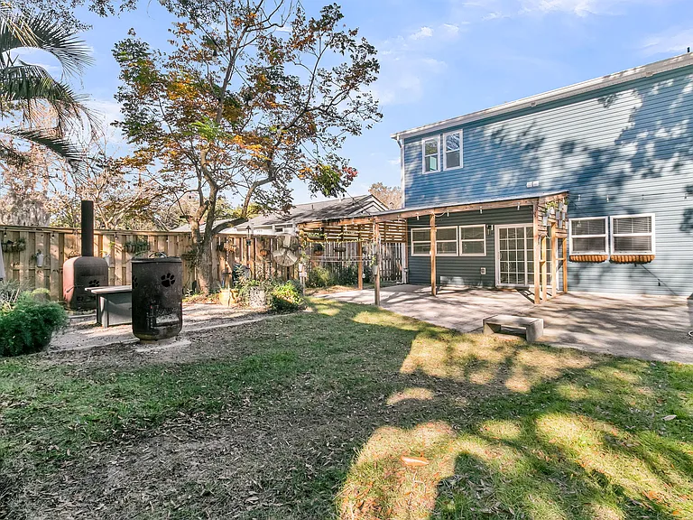 1187 Marquis Rd — Photo 47