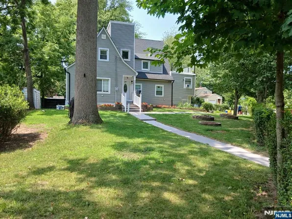 234 Liberty Rd, Teaneck, NJ 07666