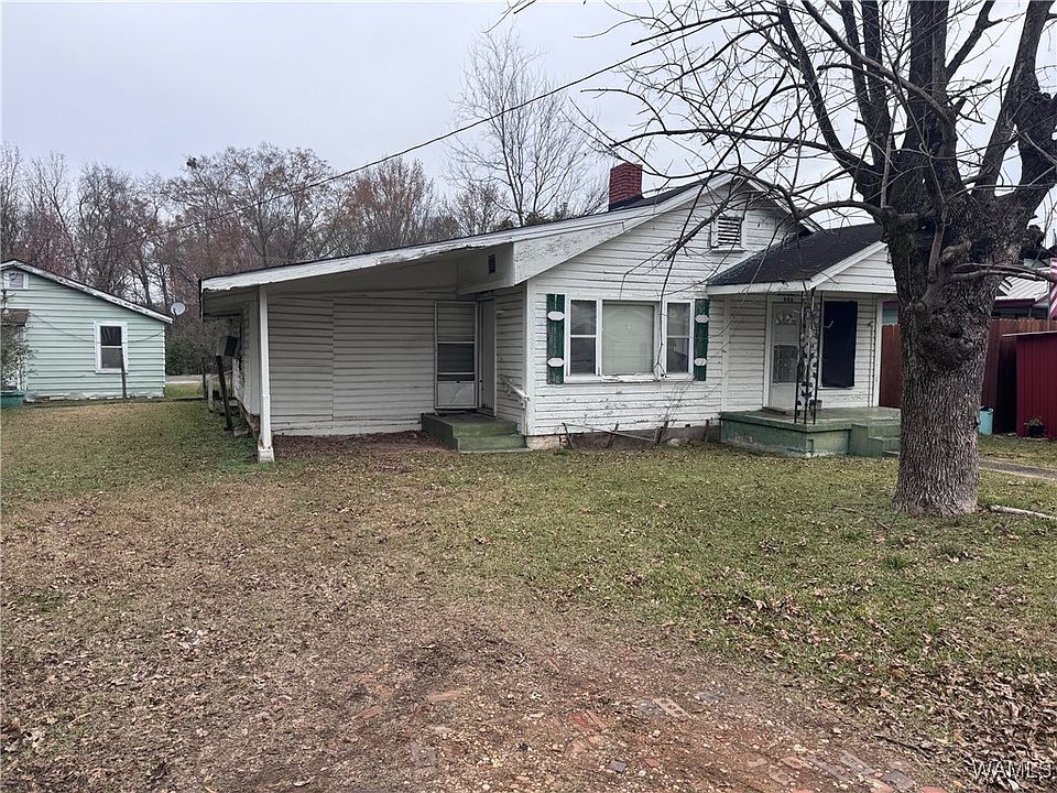 2nd image of 906 9th St
