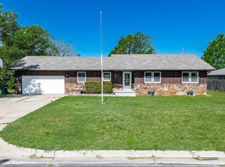 903 S James Ave, Maize, KS 67101