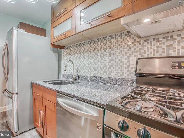 3505 Wilkens Ave — Photo 10