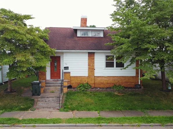 122 McCook Ave, Dennison, OH 44621