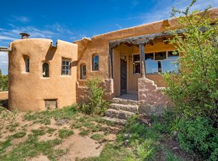 1249 Cerro Gordo Rd, Santa Fe, NM 87501