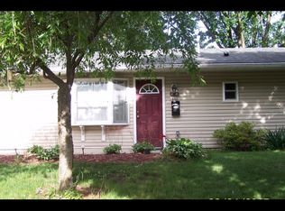 141 Blue Ridge Dr, Levittown, PA 19057