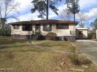 1926 Pine Hill Dr, Macon, GA 31217