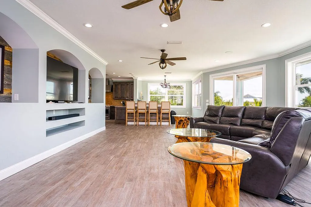 1124 Labat Ln — Photo 4