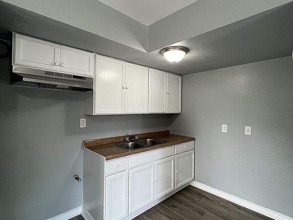 5th image of 1723 W Mayfield Blvd APT 4