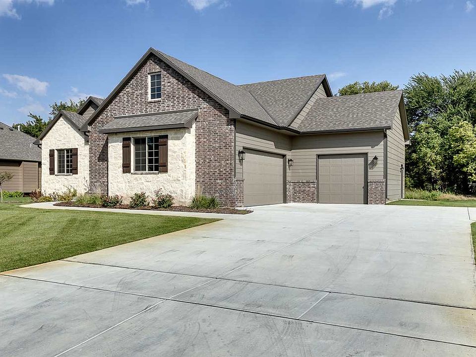 1st image of 537 N Backwoods Dr