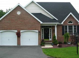 546 Columbia St, Cohoes, NY 12047