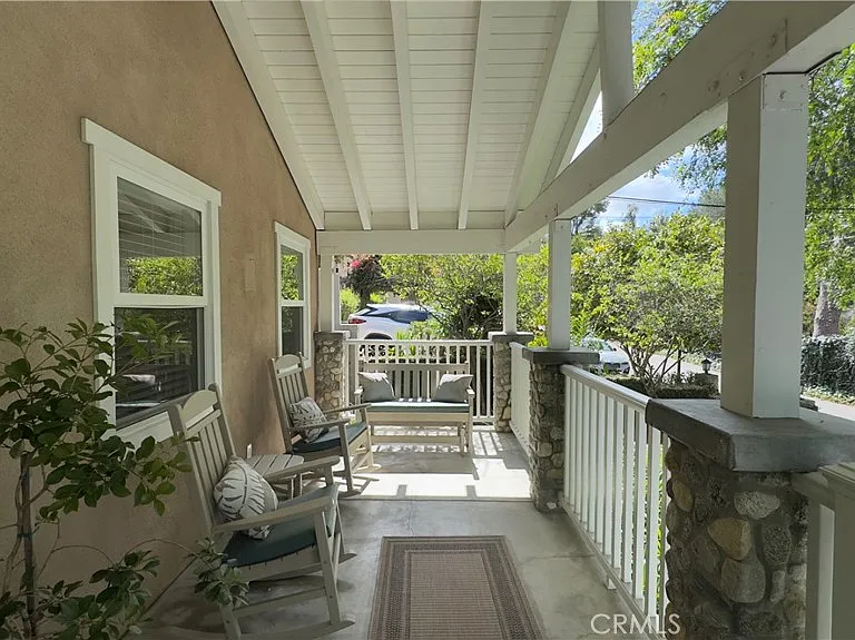 2385 Utley Rd — Photo 2