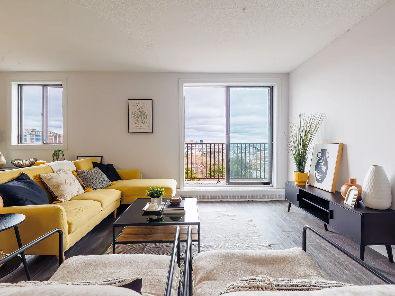 90 Orenda Court — Photo 4