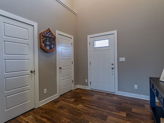 5th image of 5548 Goldenrod Ln