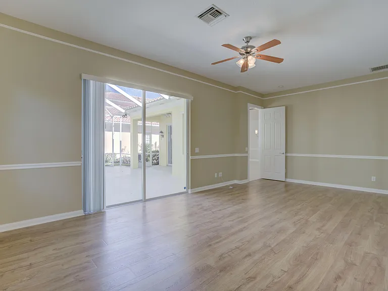 256 San Remo Dr — Photo 36