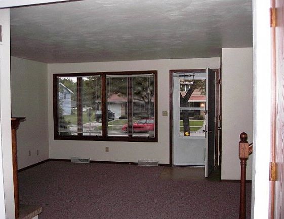 2nd image of 404 Kelly Jo Dr