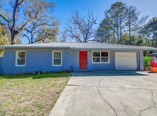 421 SE 4th St, Chiefland, FL 32626