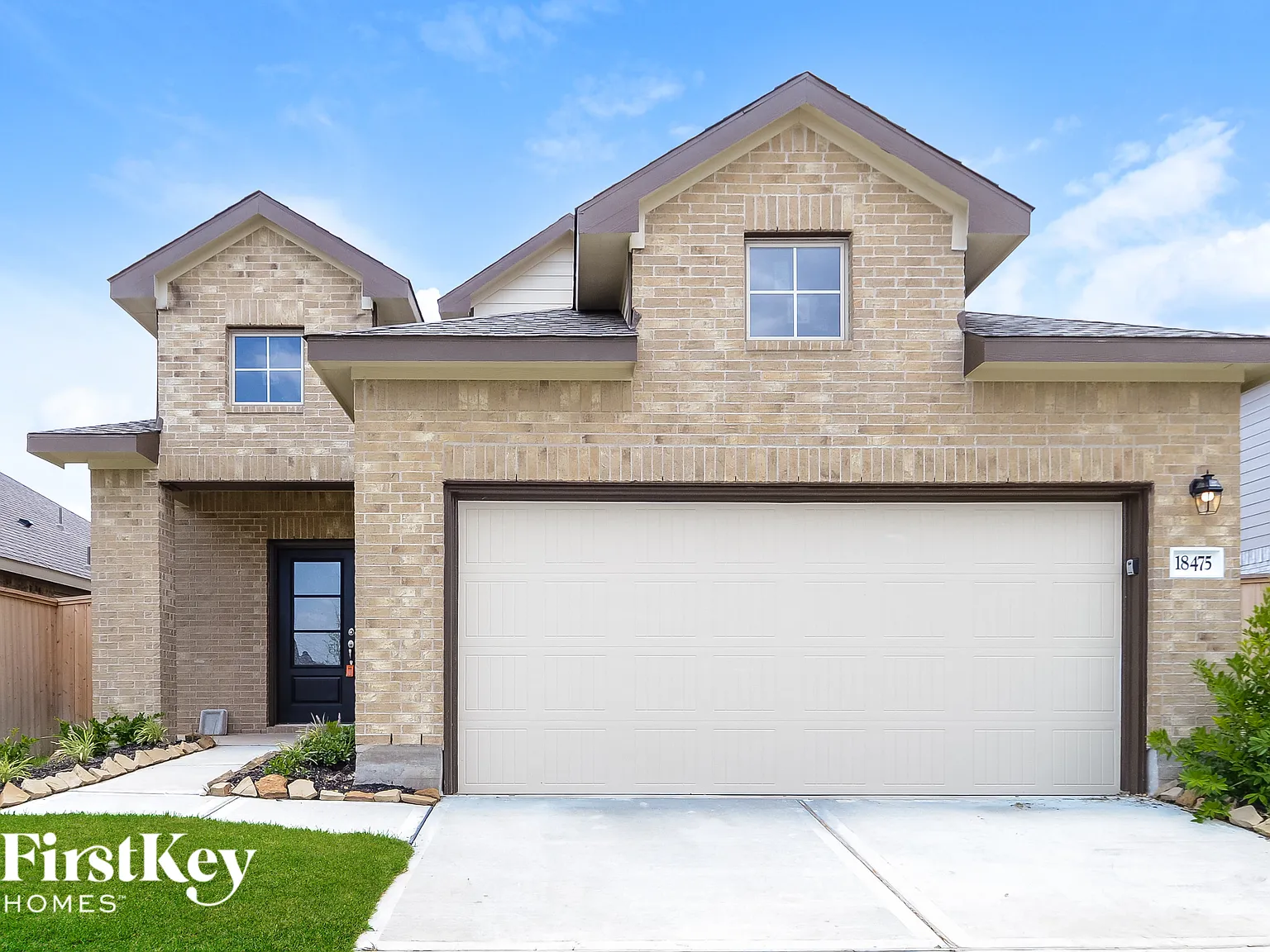 4 bed, 2.5 bath, 1853 sqft, $2,310 — Photo 1
