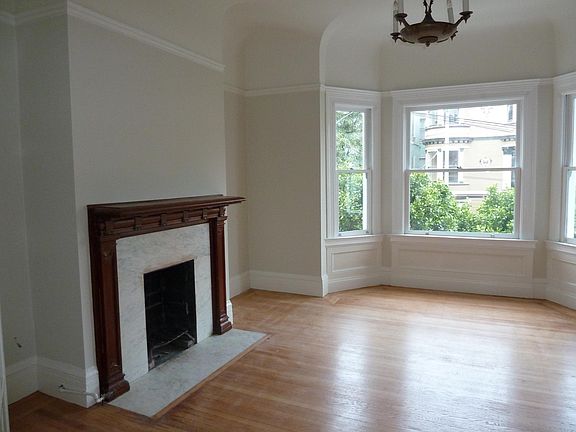 3rd image of 632 Fillmore St