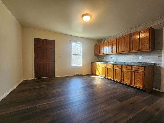 2nd image of 1106 Rixon St #1106