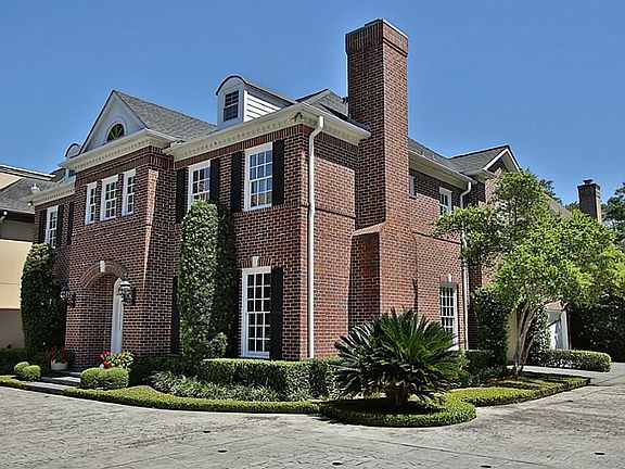 2nd image of 7 Wynden Oaks Ct