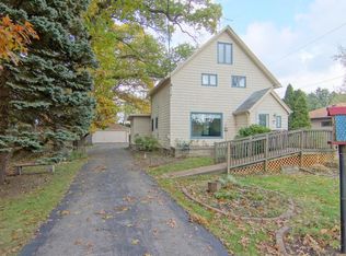 2731 Niles Rd, Saint Joseph, MI 49085