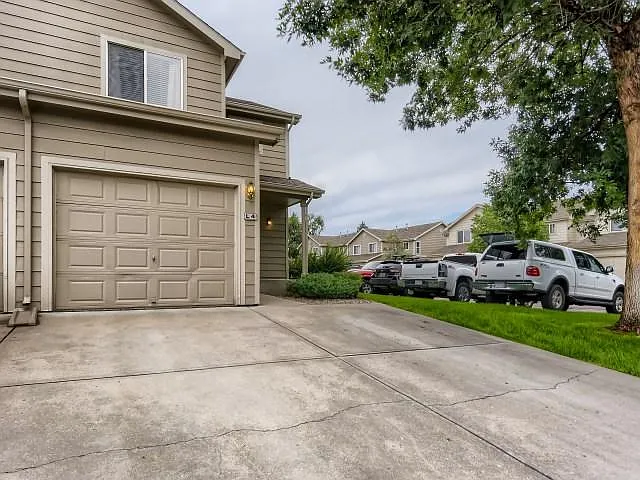 1637 Westbridge Dr #L4 — Photo 2