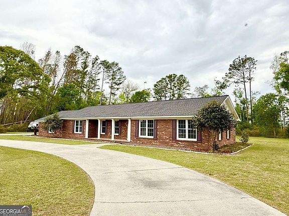 2nd image of 164 1st Rd