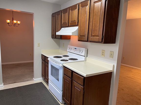 2nd image of 92 Ryder Ct #2