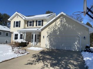 614 Grace St, Verona, WI 53593