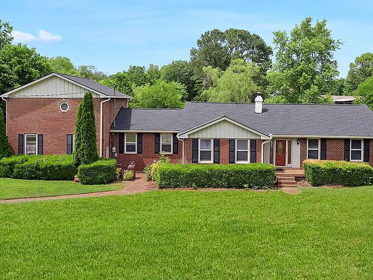 8218 Falmouth Ct — Photo 1
