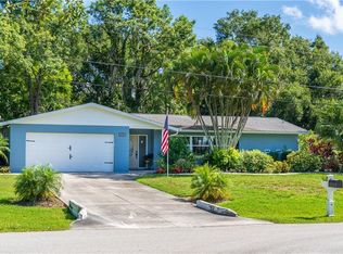 4501 N Lake Dr, Sarasota, FL 34232