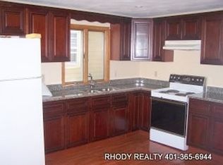 192 Oakland Ave, Providence, RI 02908