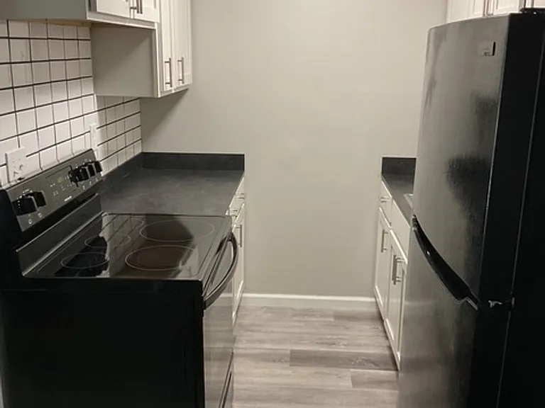 Richlawn Apartments — Photo 15
