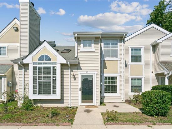 313 Lees Mill Dr, Newport News, VA 23608