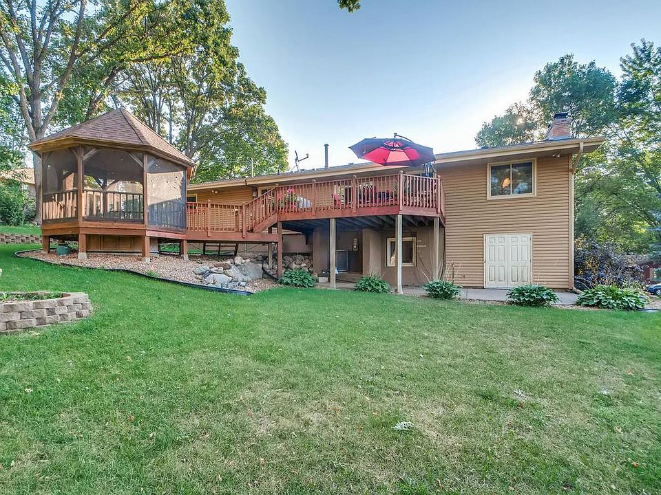1st image of 13716 Summit Ln