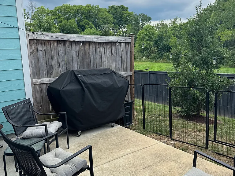 236 Mansfield Dr — Photo 10