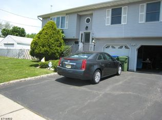 71 Rieder Rd, Edison, NJ 08817