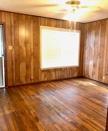5th image of 521 Ellis Ave