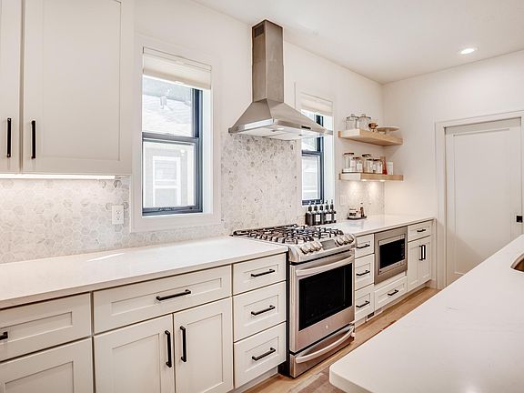 3rd image of 3633 41st Ave S