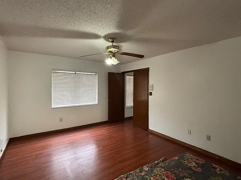 7400 Wade Meadow Ct — Photo 11