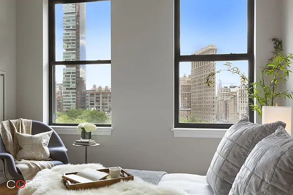 Sold by CORE | media 18