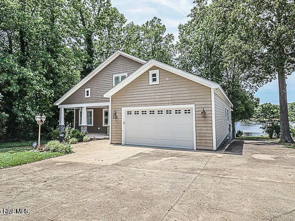 6383 Pointe Lane, Rocky Mount, NC 27803