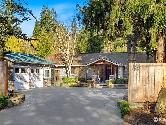 2nd image of 18025 Snohomish Avenue