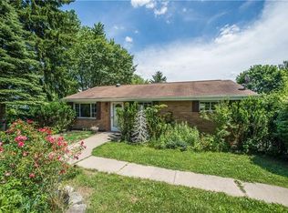 2 6th St, Carnegie, PA 15106