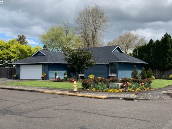 1800 Cedar St, Newberg, OR 97132