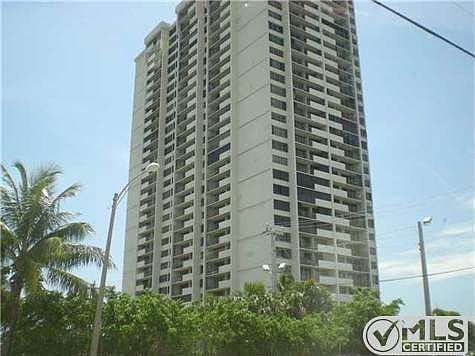 1st image of 5600 N Flagler Dr Penthouse 101